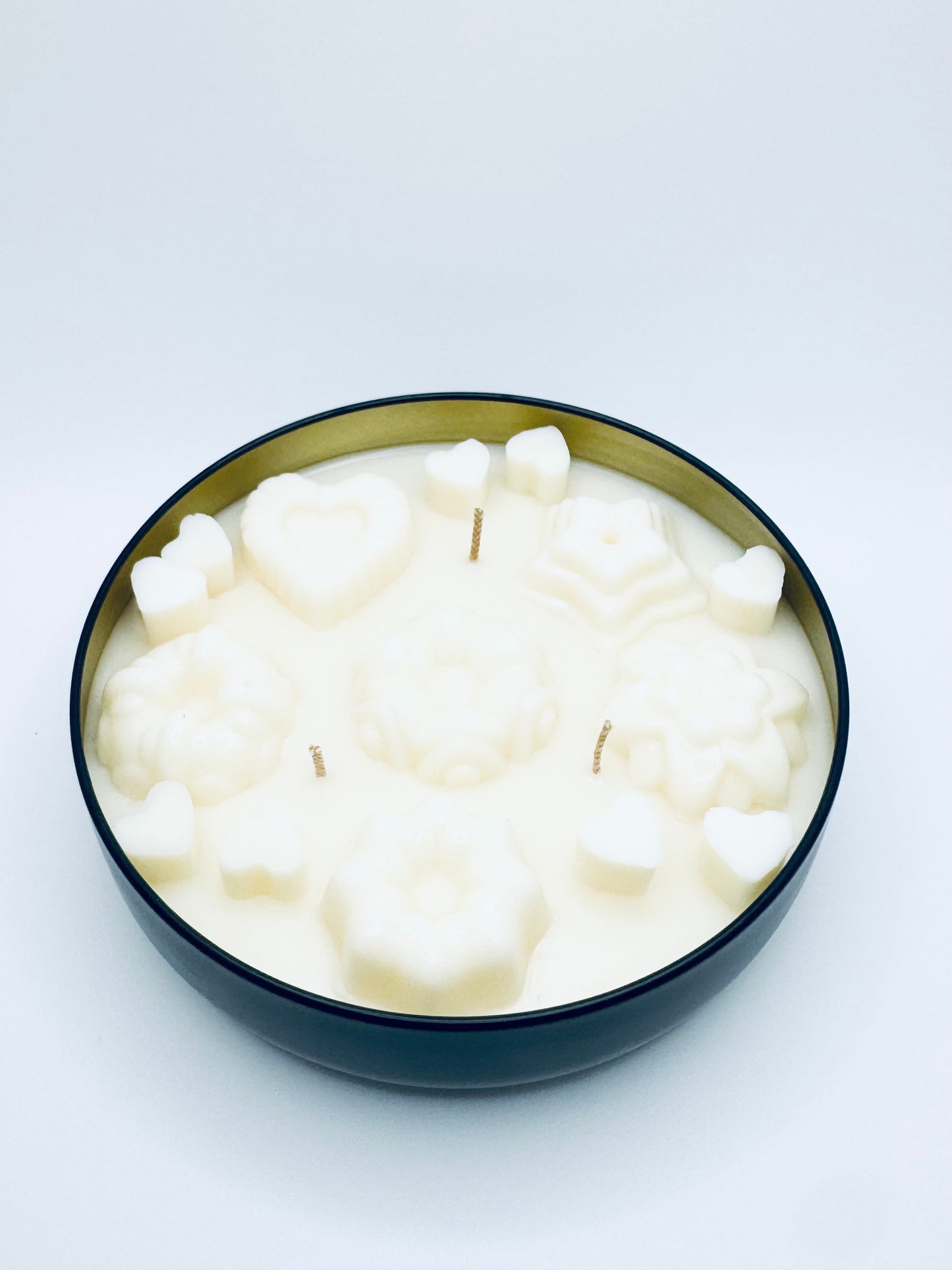 Essential scent home made French Vanilla candle 16 oz, made with organic ingredients
